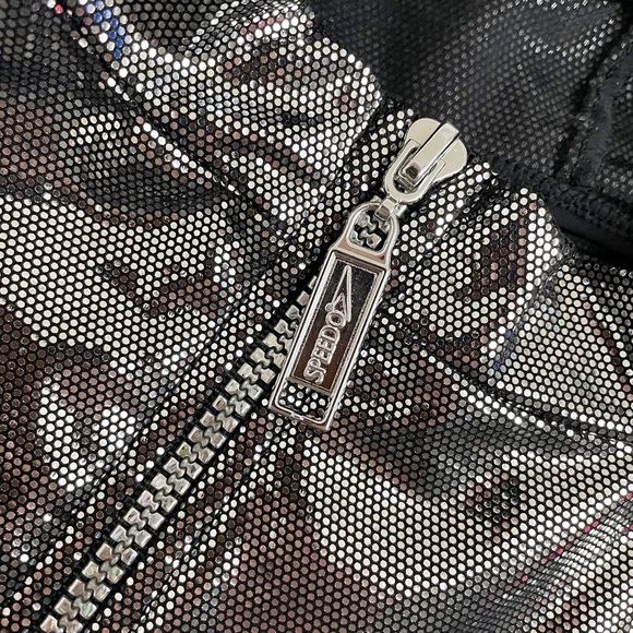 Speedo Vintage sparkling shiny Silver Swimsuit Tyra Banks Victorias Secret Sz 14 - Picture 11 of 15